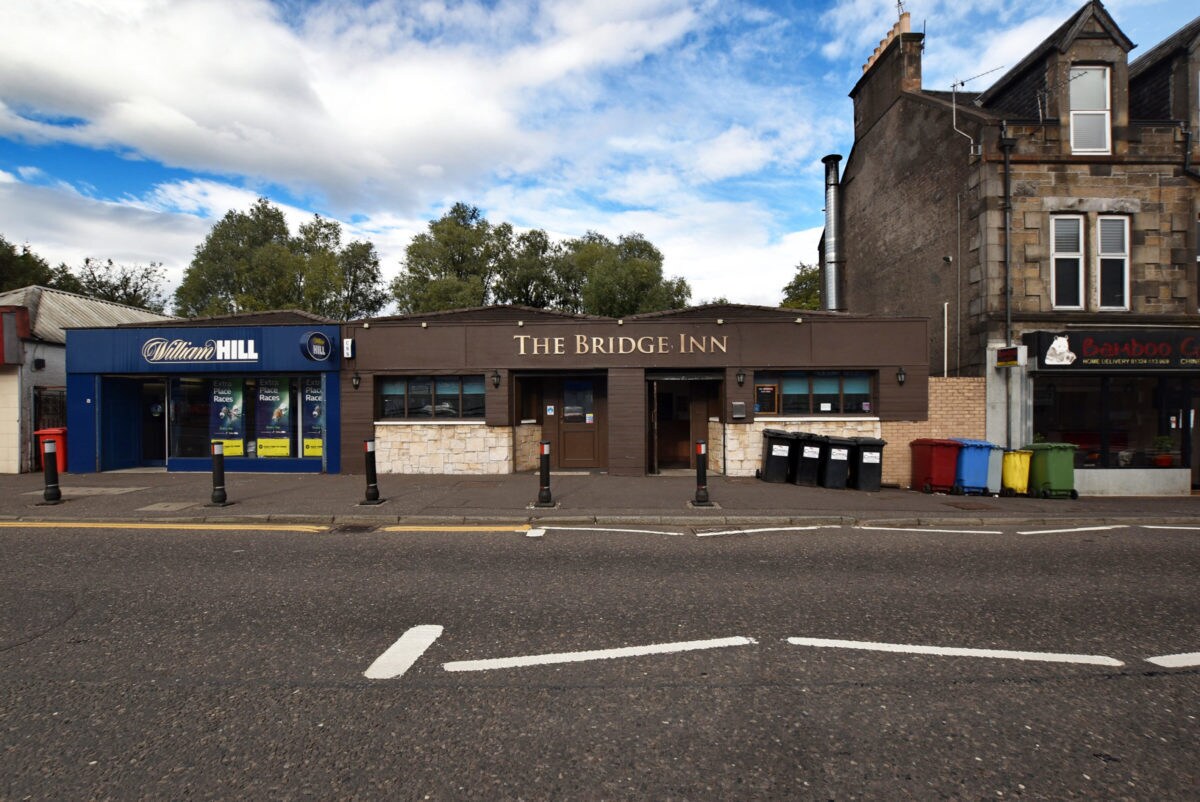 10 High St, Bonnybridge for sale Building Photo- Image 1 of 1
