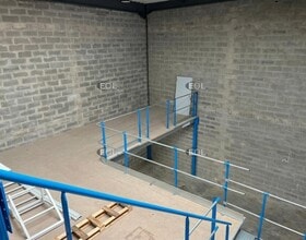 Industrial in SAINT-OUEN-L'AUMONE for sale Interior Photo- Image 2 of 6