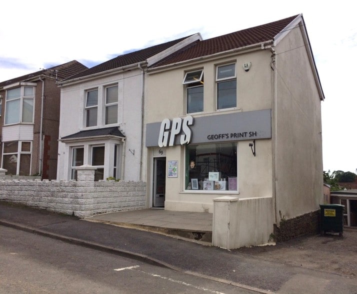 69 Carnglas Rd, Sketty for sale - Building Photo - Image 2 of 5