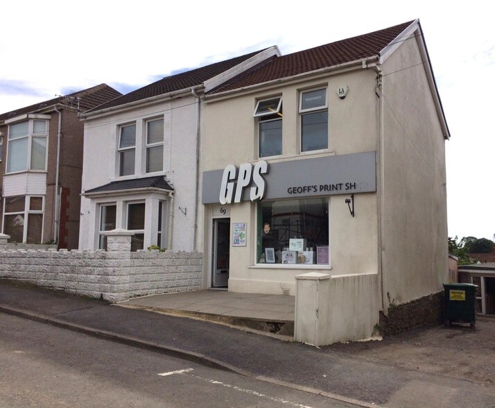 69 Carnglas Rd, Sketty for sale - Primary Photo - Image 1 of 1