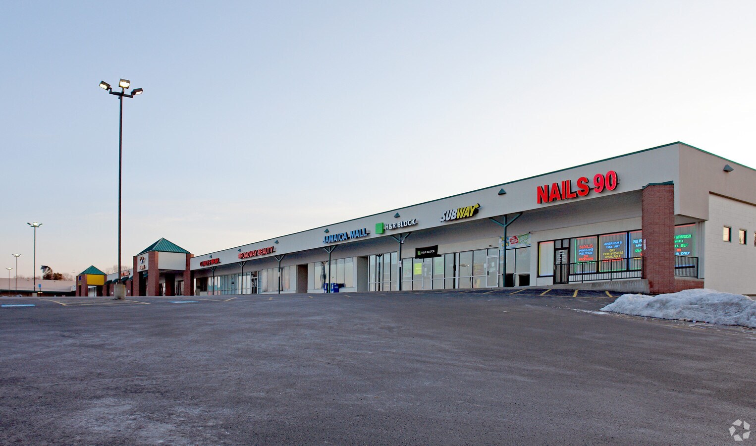 15431601 Hawkins Ave, Akron 44320 Hawkins Plaza UK