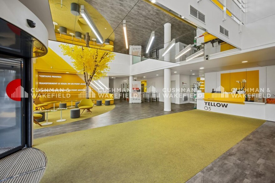 1-5 Avenue Carnot, Massy to rent - Interior Photo - Image 2 of 16