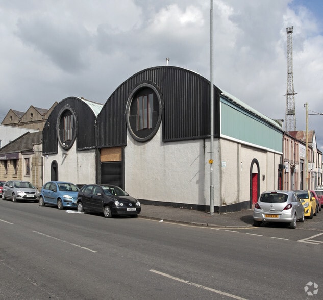 204 Dalrymple St, Greenock for sale - Building Photo - Image 3 of 4