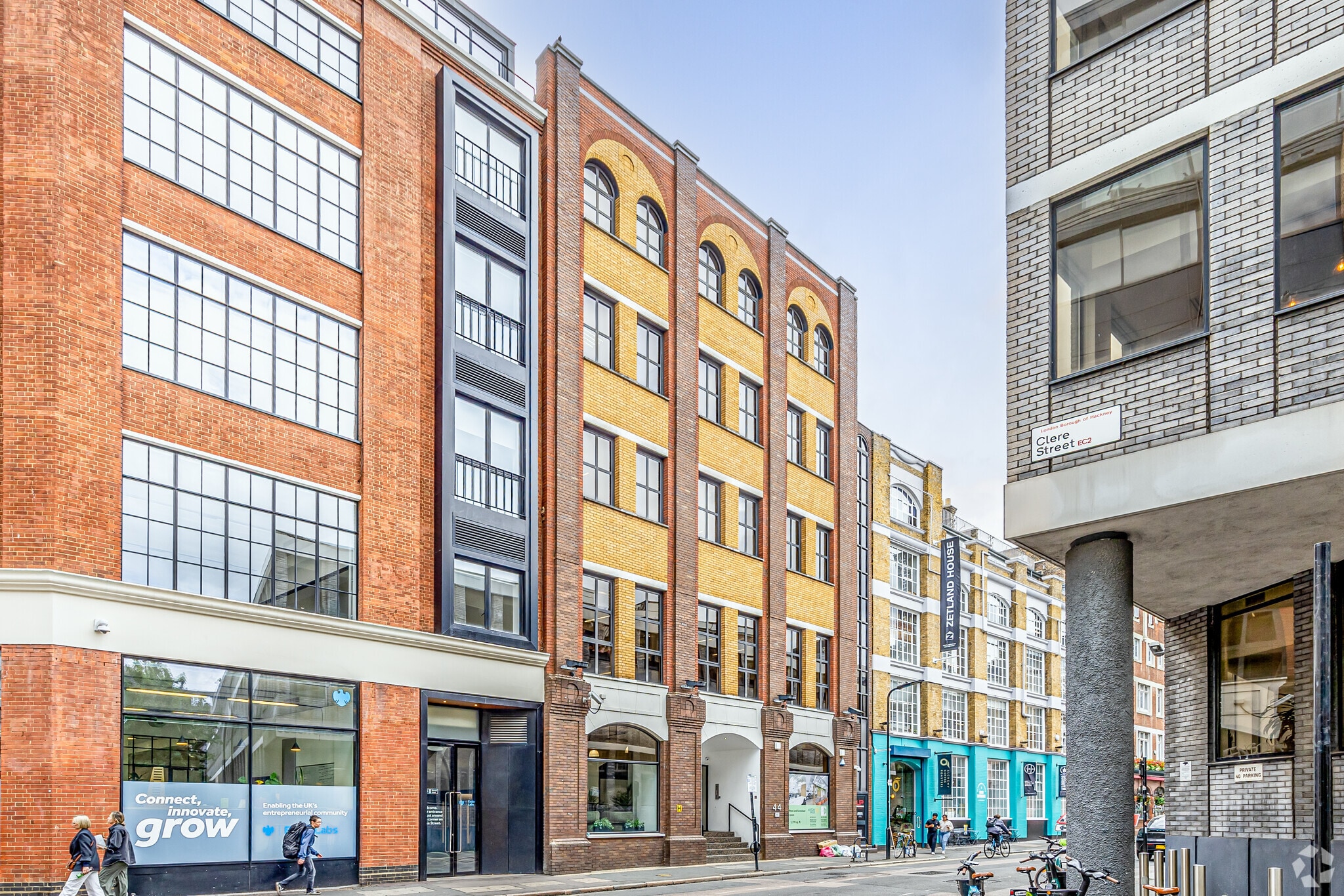 44 Paul St, London to rent Primary Photo- Image 1 of 42