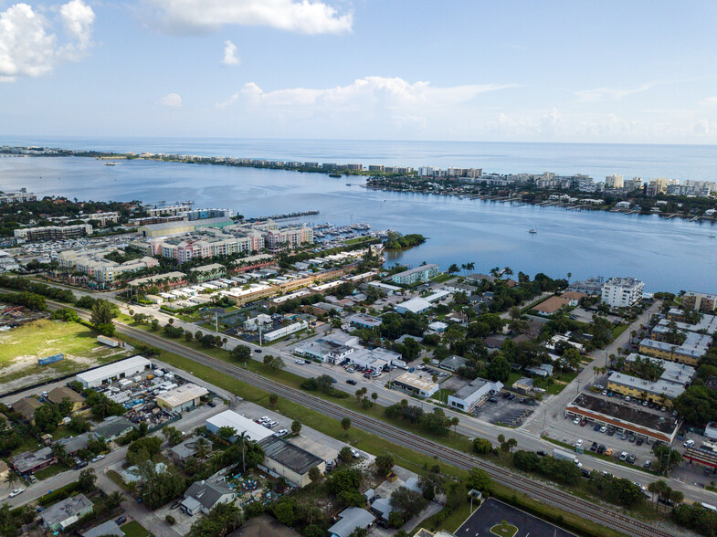 608 N Dixie Hwy, Lantana, FL for sale - Aerial - Image 2 of 19