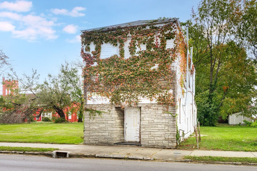 1039 Dixie Hwy, Louisville, KY for sale - Building Photo - Image 2 of 32