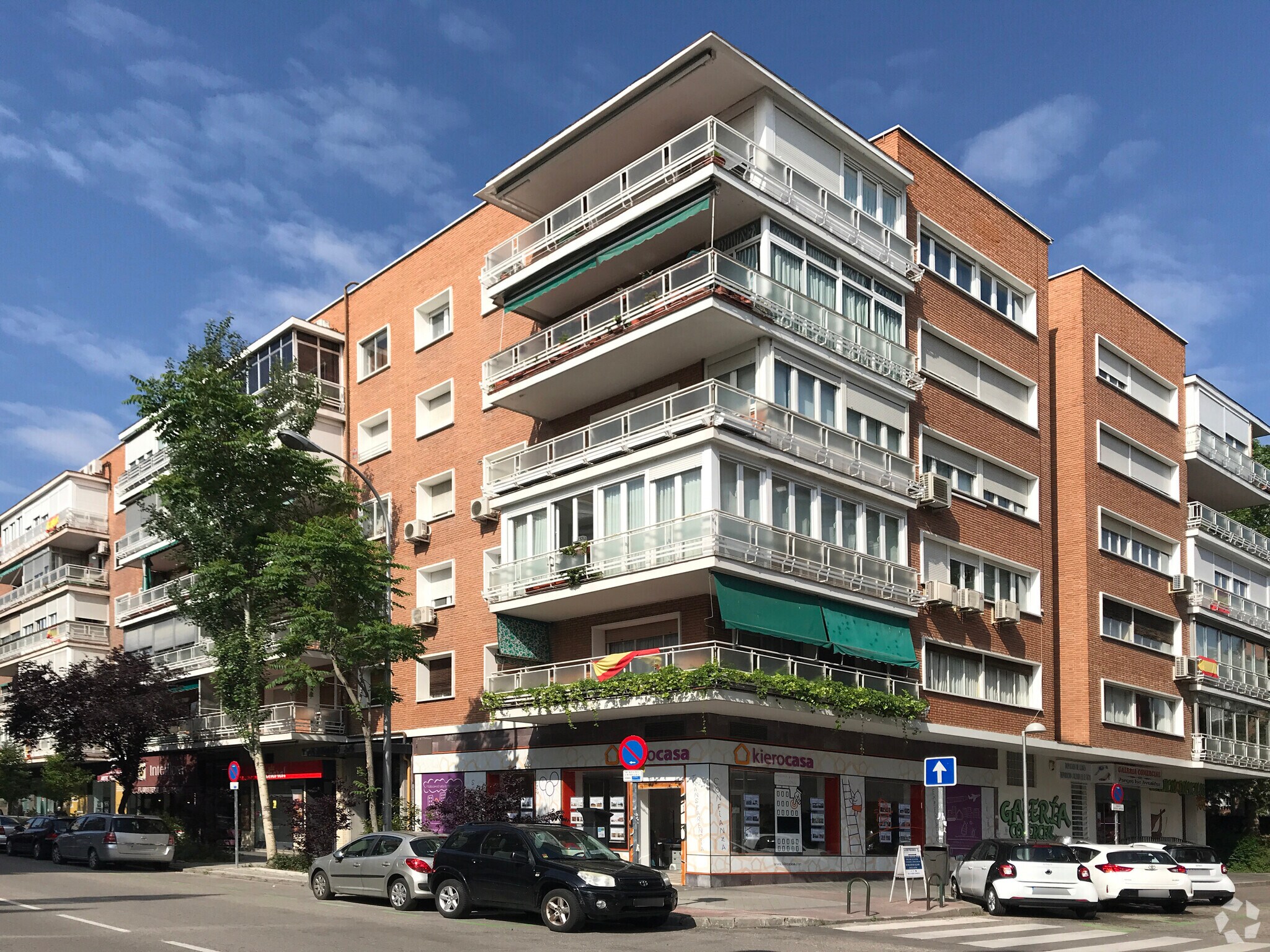 Avenida de Bruselas, 45, Madrid, Madrid to rent Primary Photo- Image 1 of 3