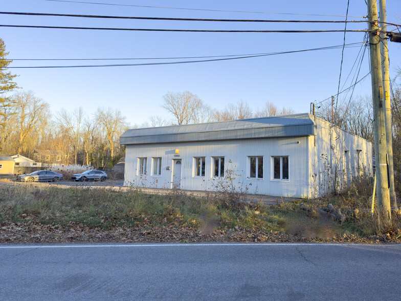 23000 Boul Gouin O, Montréal, QC for rent - Building Photo - Image 3 of 4