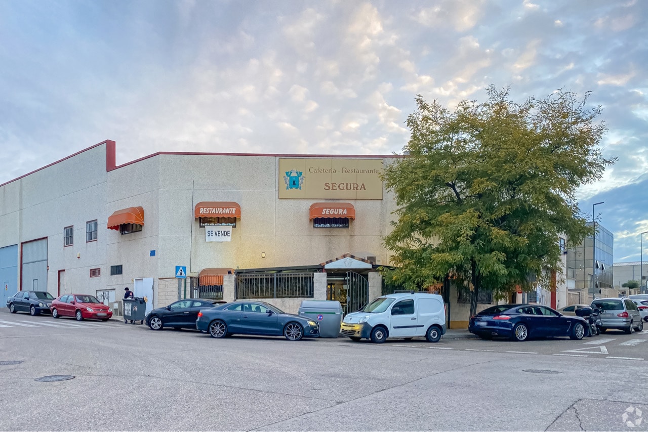 Industrial in Mejorada del Campo, Madrid for sale Primary Photo- Image 1 of 3