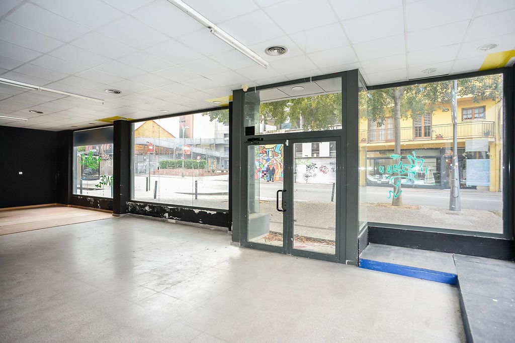 Girona, GER 17006 - Unit 01 -  - Interior Photo - Image 1 of 11