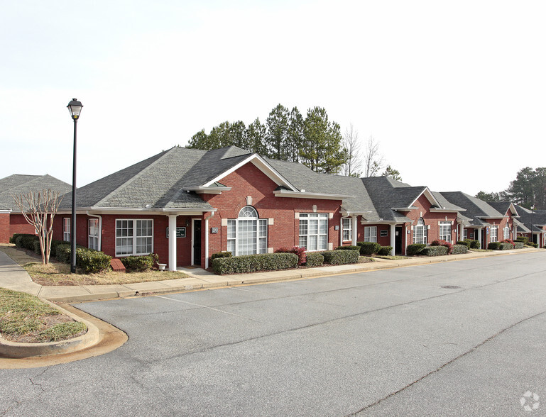 2000 First Dr, Marietta, GA for rent - Primary Photo - Image 1 of 2