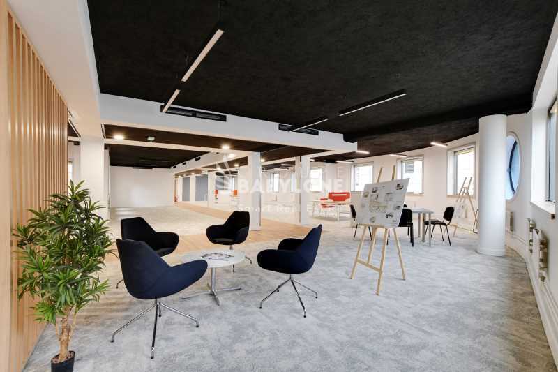 Office in Levallois-Perret to rent Interior Photo- Image 1 of 16