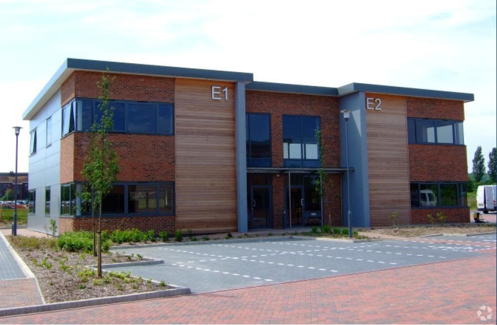 Yeoman Way, Worthing to rent Primary Photo- Image 1 of 14