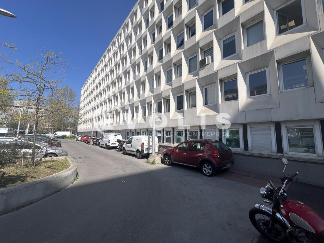 1 Voie Felix Eboue, Créteil to rent Building Photo- Image 1 of 17