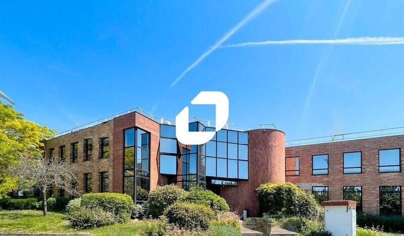 Office in Massy to rent - Building Photo - Image 1 of 14
