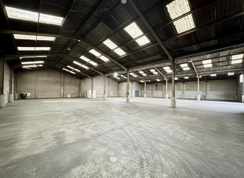 Trafford Park Rd, Manchester for sale - Building Photo - Image 2 of 9