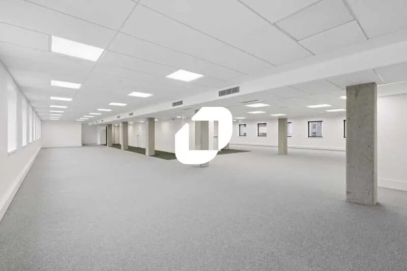 24 Boulevard De Pesaro, Nanterre to rent Interior Photo- Image 1 of 26