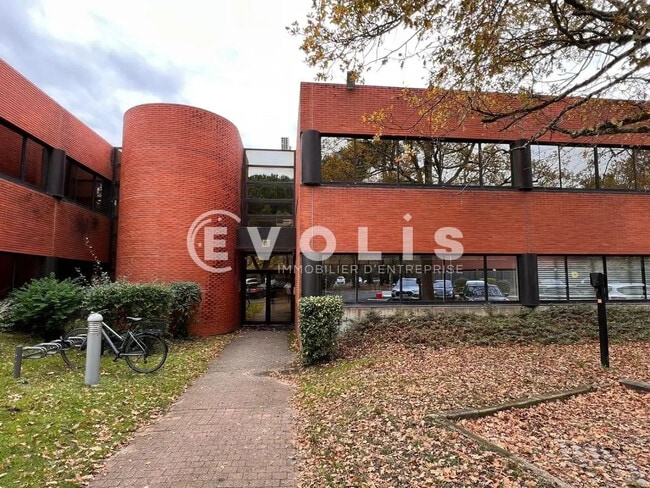 Location Bureaux 173 m²