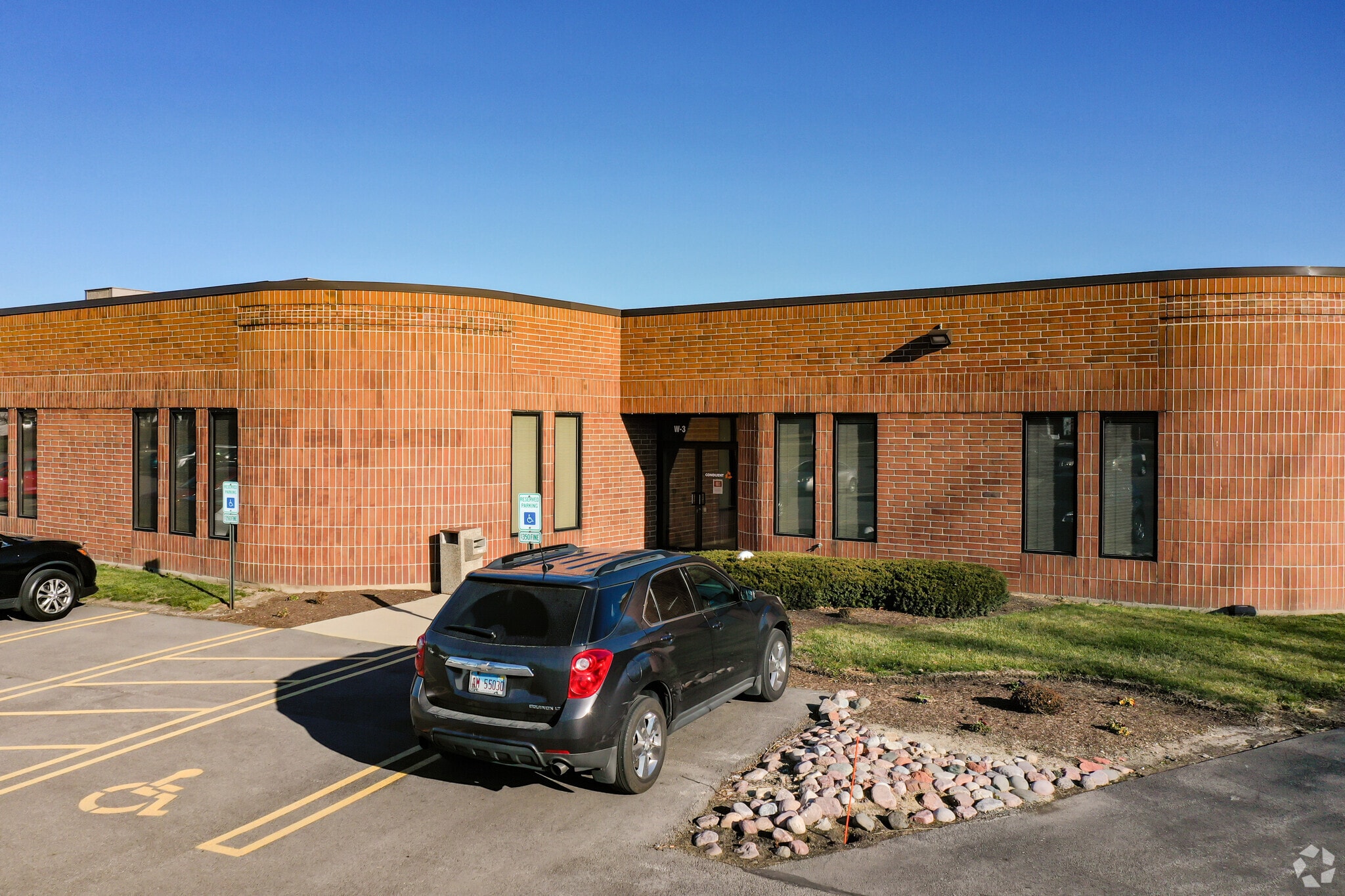 191 S Gary Ave, Carol Stream, IL to rent Building Photo- Image 1 of 7