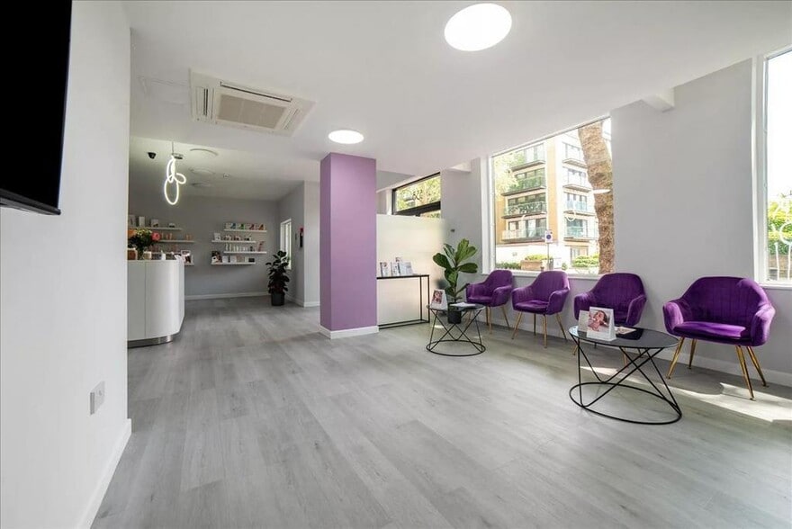 538 Chiswick High Rd, London to rent - Interior Photo - Image 3 of 4