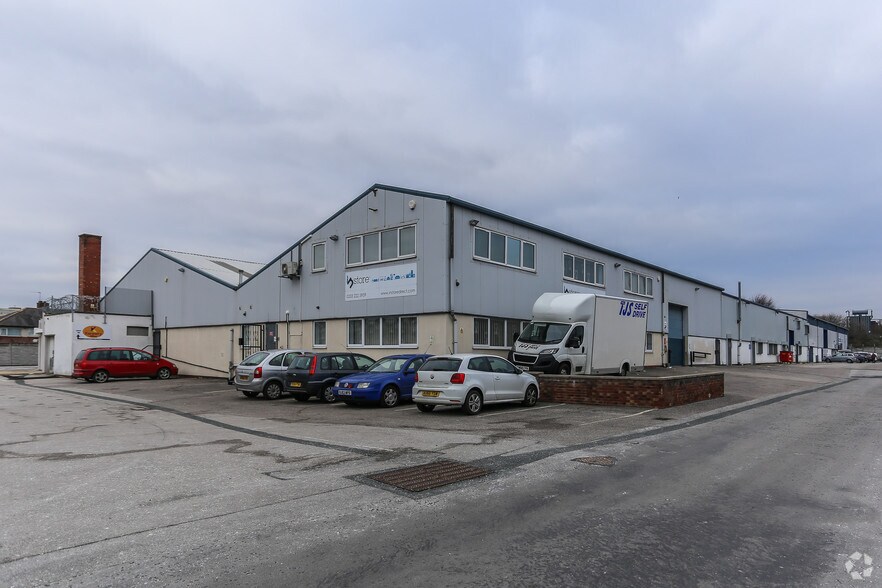 Torre Rd, Leeds LS9 7QL Industrial for Rent UK