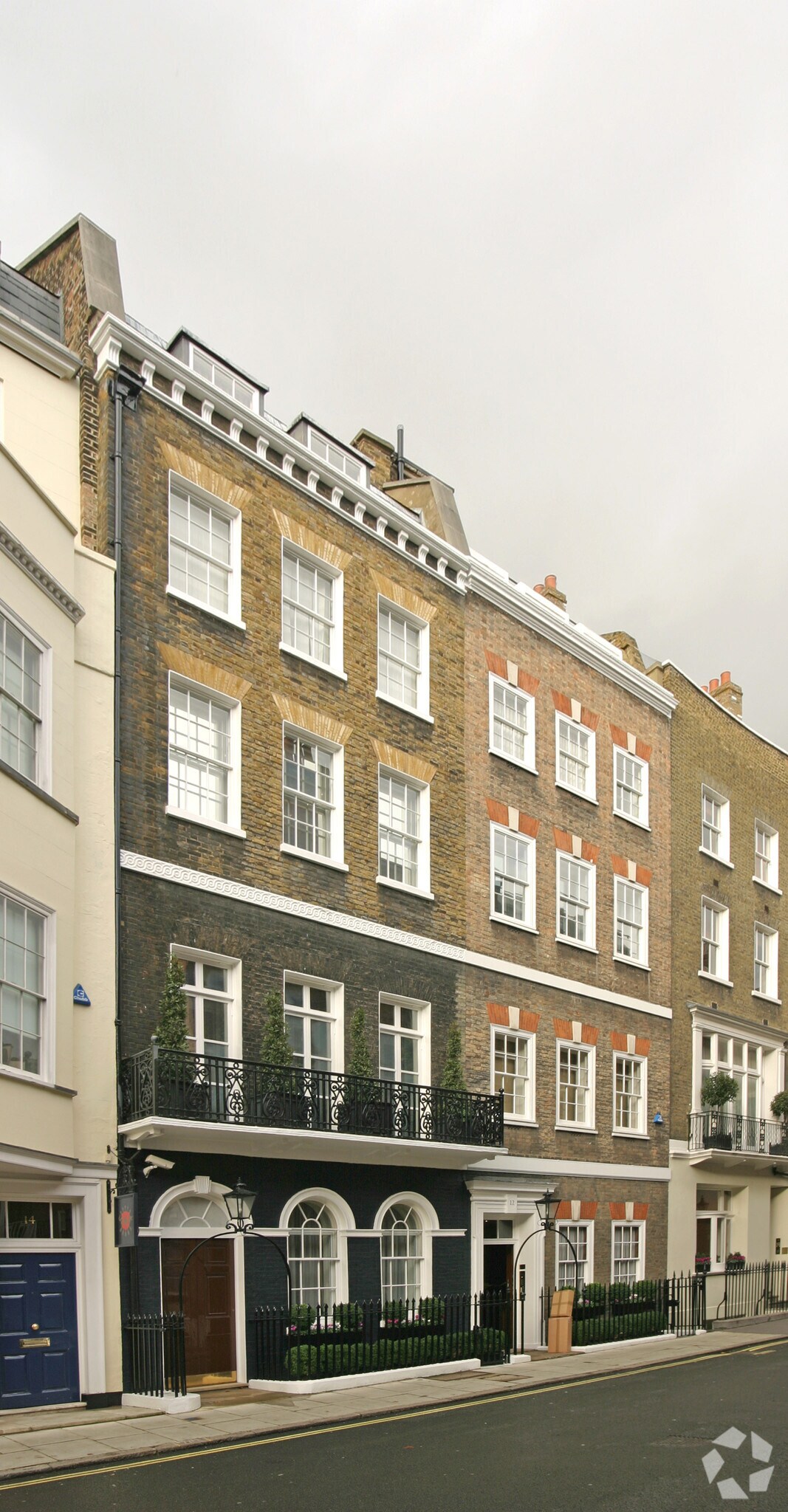 12-13 St James's Pl, London for sale Primary Photo- Image 1 of 1