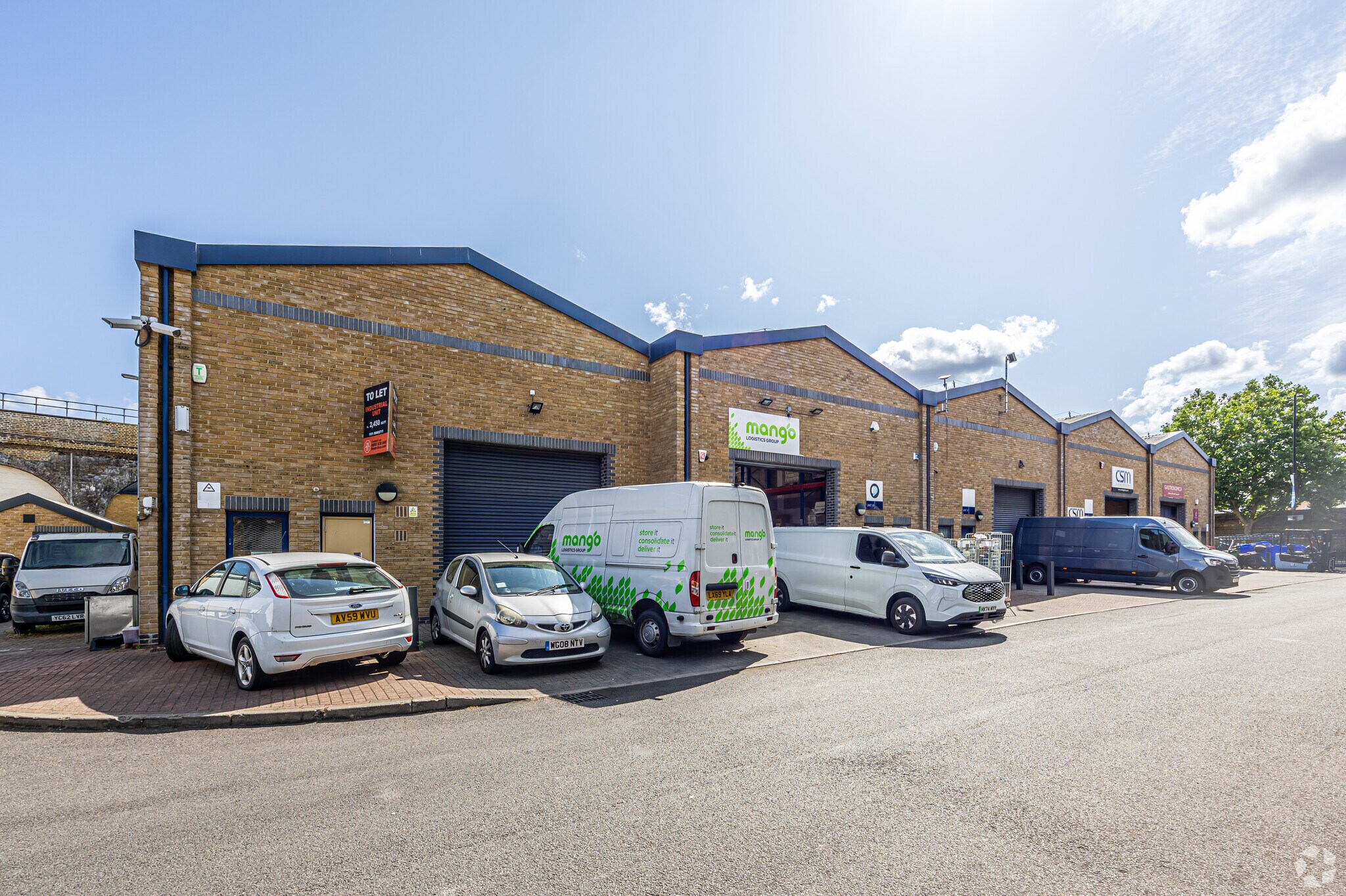 Rotherhithe New Rd, London to rent Primary Photo- Image 1 of 6