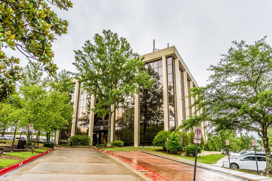 10801 Executive Center Dr, Little Rock 72211 UK