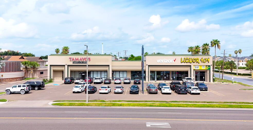 2017 S 10th St, McAllen, TX for rent - Building Photo - Image 1 of 6