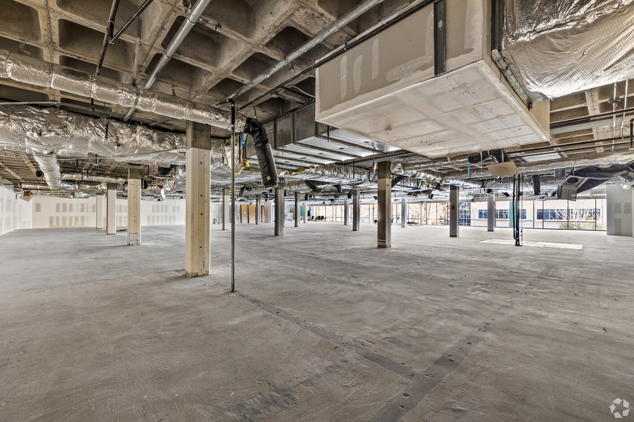 2625 Townsgate Rd, Westlake Village, CA to rent Building Photo- Image 1 of 8