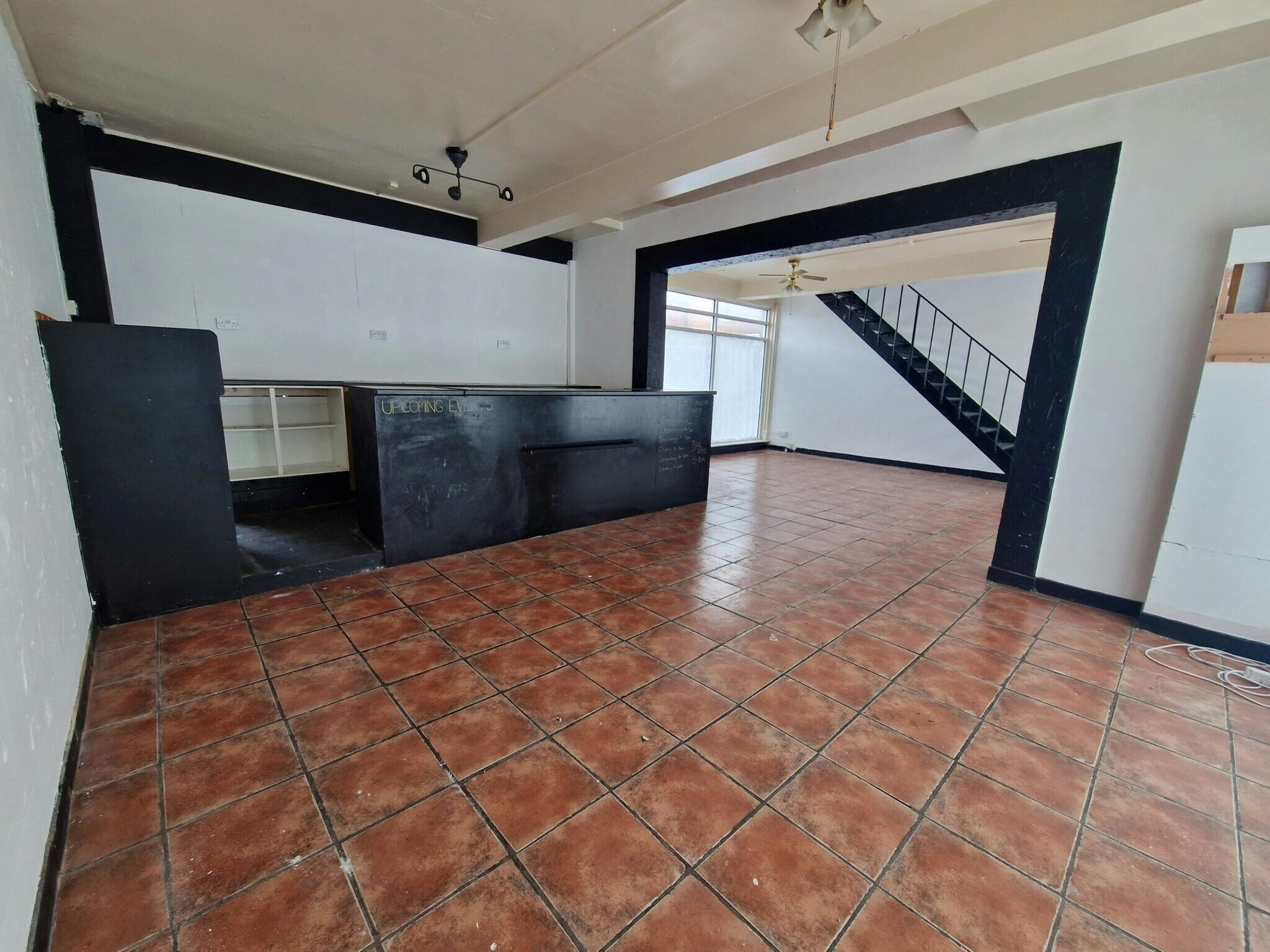 South St, Gosport to rent Interior Photo- Image 1 of 7