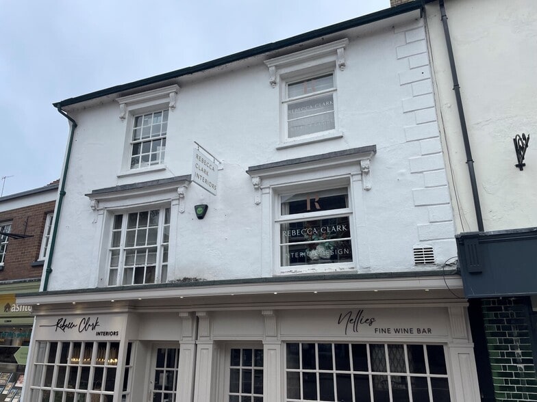 152 High St, Berkhamsted to rent - Building Photo - Image 3 of 11