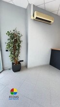 Office / Retail in Cerdanyola del Vallès, Barcelona to rent Interior Photo- Image 1 of 5