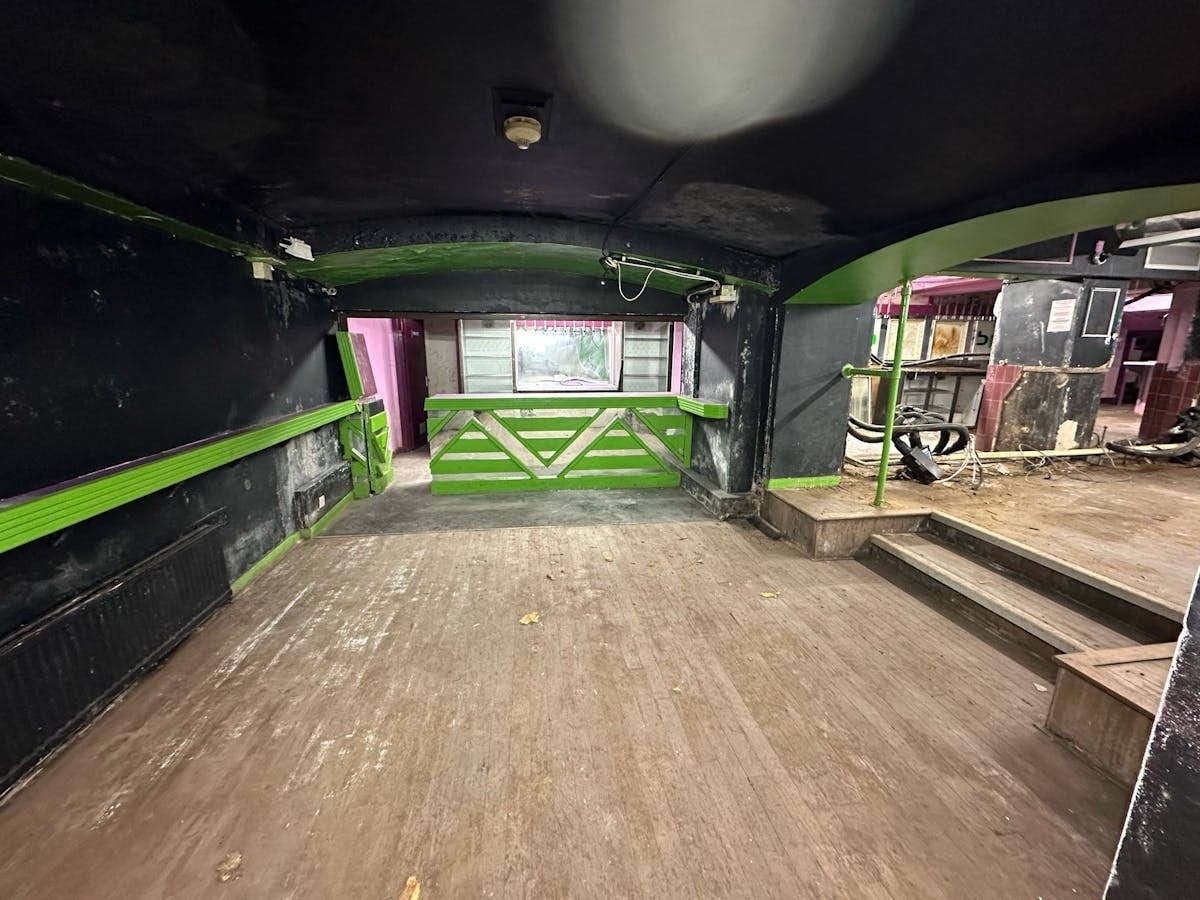 113-115 Seaside Rd, Eastbourne for sale Interior Photo- Image 1 of 3