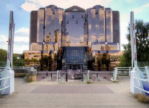 Trafford Wharf Rd, Manchester for rent Building Photo- Image 1 of 6