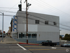 1151-1153 Tacoma Ave S, Tacoma, WA for rent Building Photo- Image 1 of 2