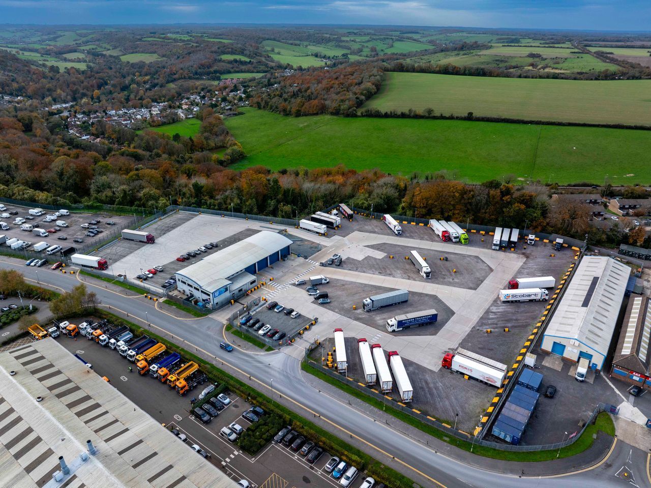 6-7 Menzies Rd, Dover to rent Building Photo- Image 1 of 8