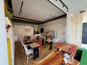 135 Comiston Rd, Edinburgh to rent Interior Photo- Image 2 of 4