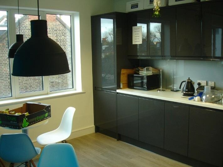 598-608 Chiswick High Rd, London to rent - Interior Photo - Image 2 of 4