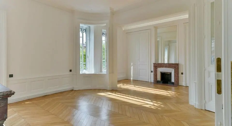 Location Bureaux 180 m² - Photo 1