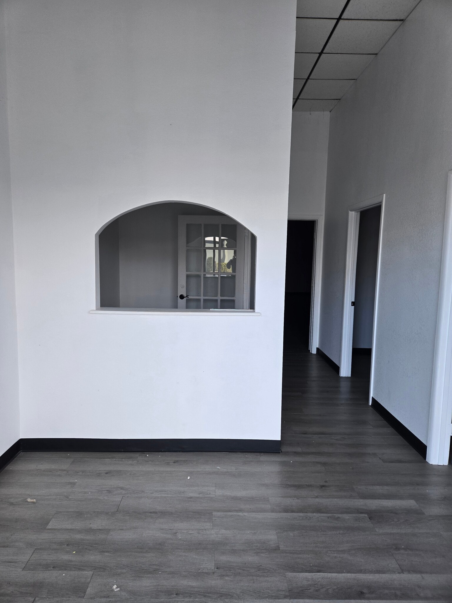 6160 Ulmerton Rd, Clearwater, FL to rent Interior Photo- Image 1 of 11