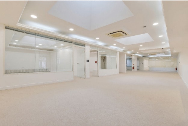 Office in Paris for sale - Building Photo - Image 2 of 9