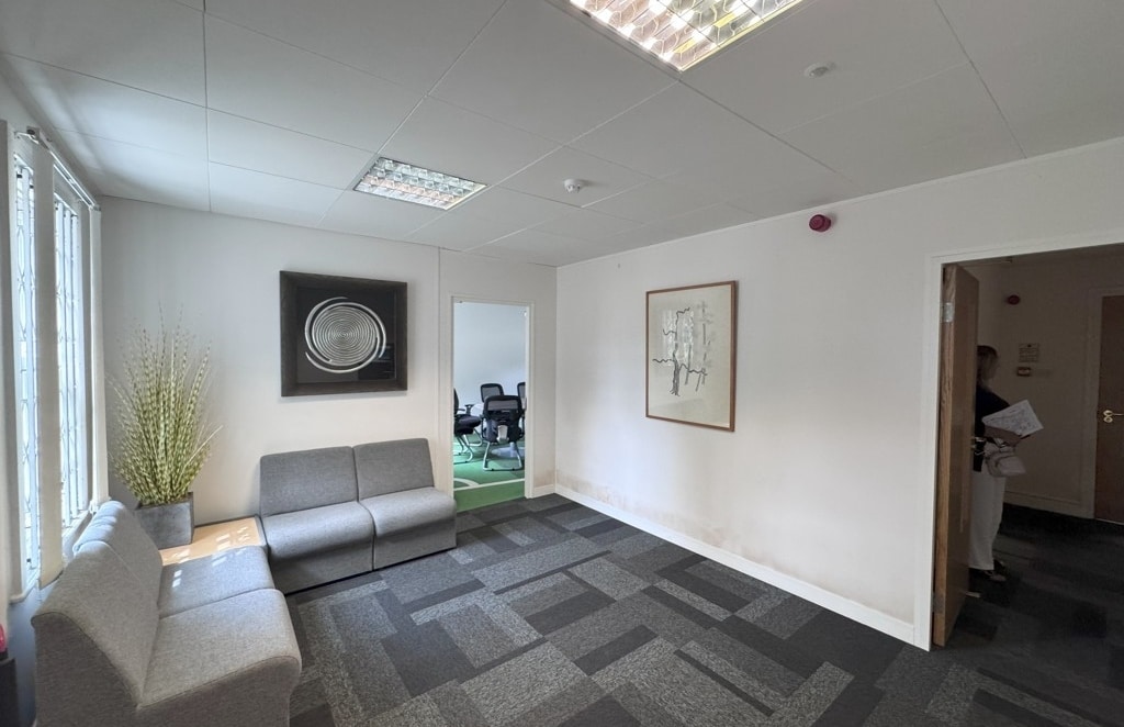 Froghall Rd, Ampthill to rent Interior Photo- Image 1 of 2
