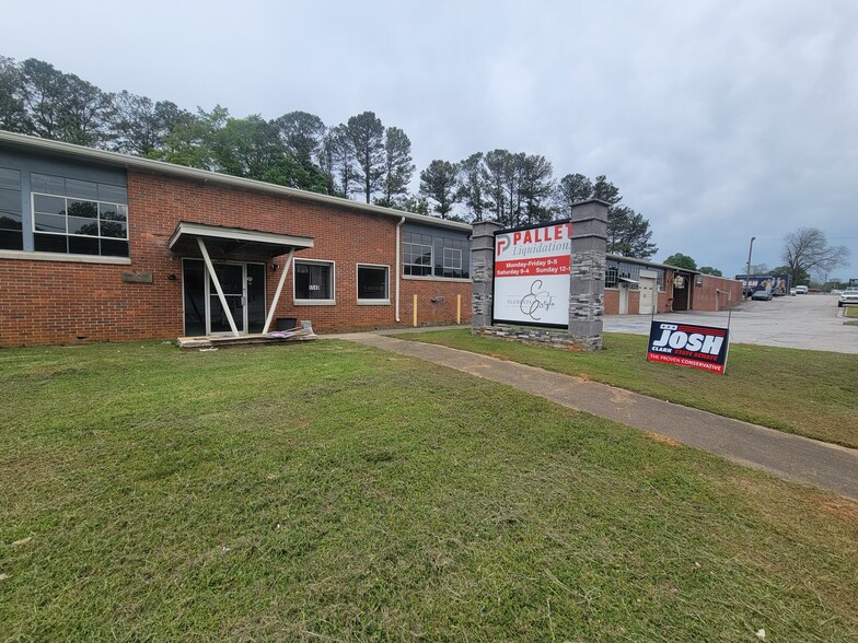 5540 Atlanta Hwy, Flowery Branch, GA for sale - Building Photo - Image 1 of 44