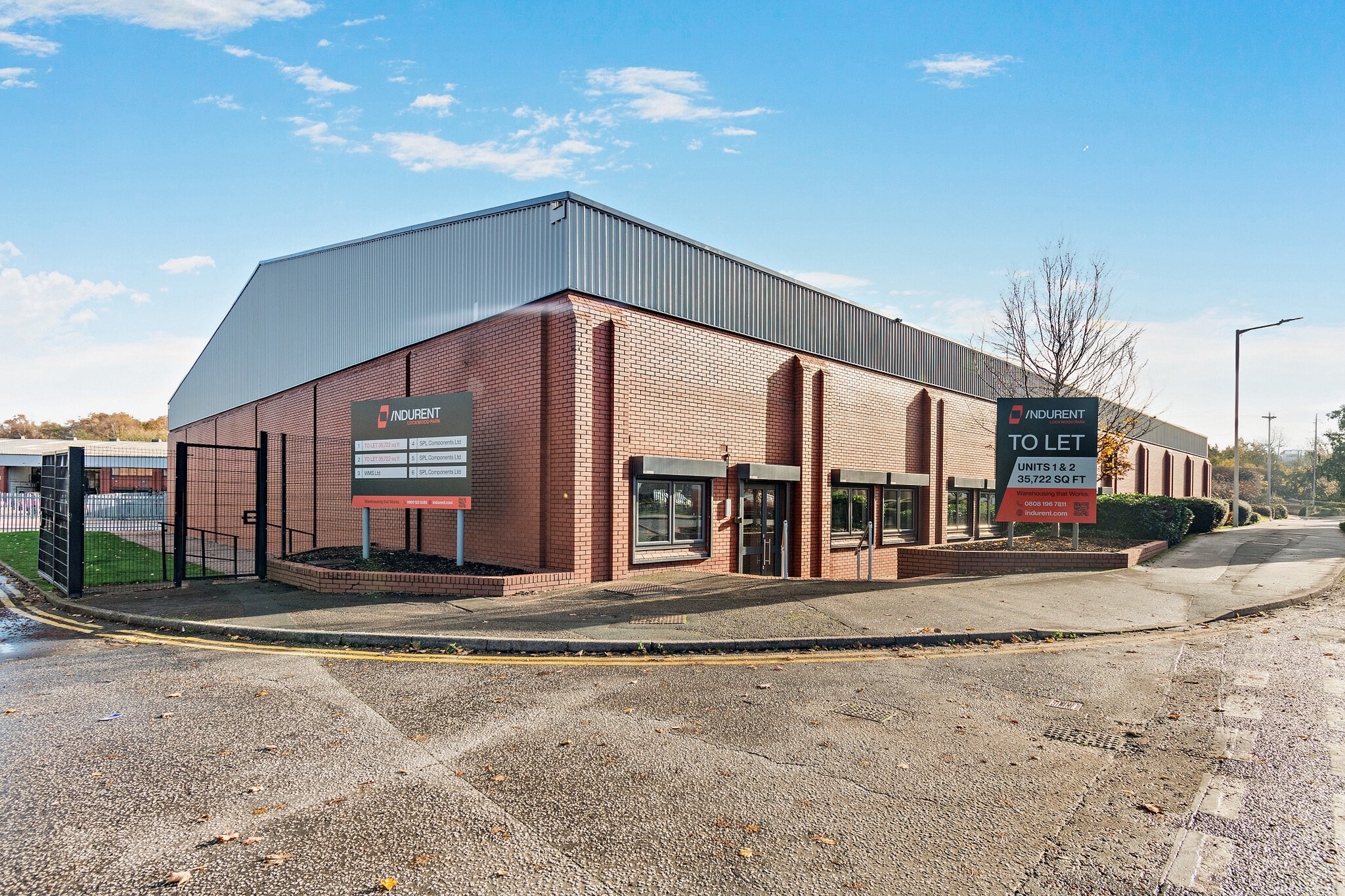 Parkside Ln, Leeds to rent Primary Photo- Image 1 of 5