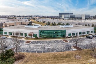 W165 N5815 Ridgewood Dr, Menomonee Falls, WI - AERIAL  map view