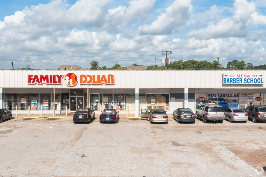 8415 Mesa Dr, Houston, TX for rent - Building Photo - Image 3 of 7