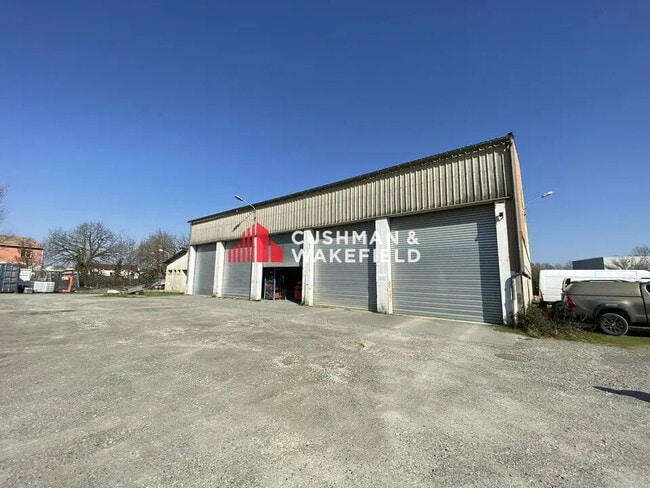 Location Local d'activités 675 m²