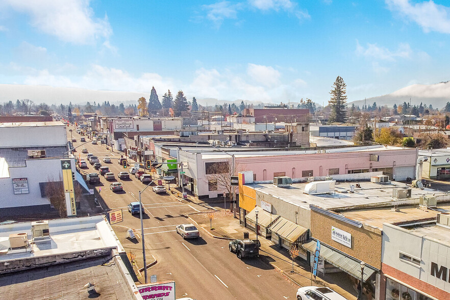 600 S Main St, Lebanon, OR for sale - Building Photo - Image 1 of 1