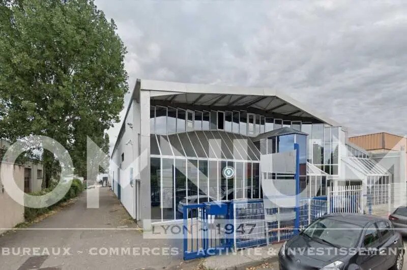 Light Industrial in Vaulx-en-Velin to rent Building Photo- Image 1 of 20